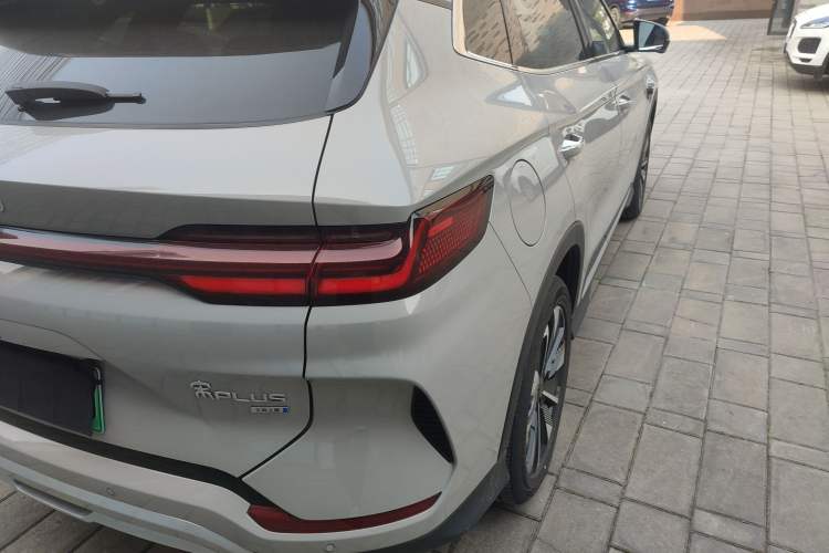 Used BYD Song PLUS New Energy 2025 EV Intelligent Driving Version 520km Premium Model
