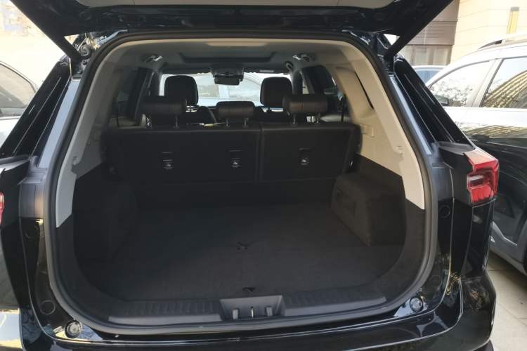 Used Chery Tiggo 8 PRO 2024 Champion Edition 290T Two-Wheel Drive Shining Version 5 Seats
