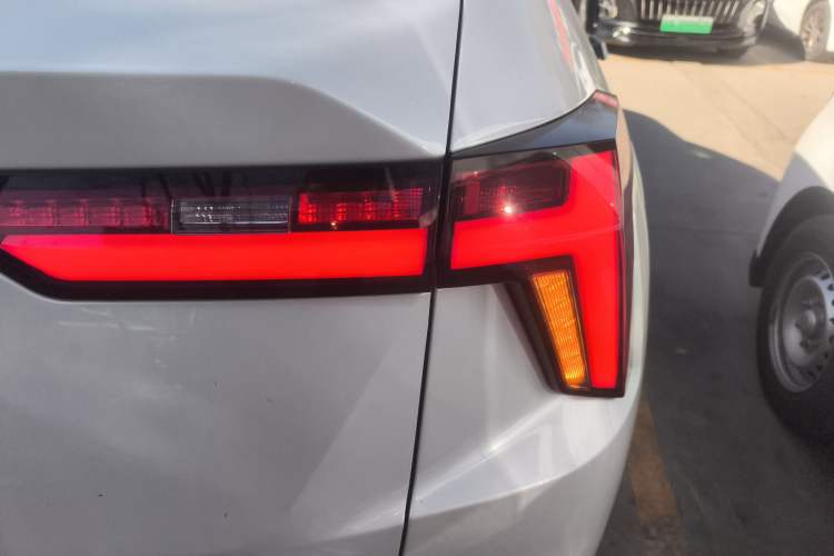 Used Mitsubishi AIRTREK 2022 Hardcore Edition