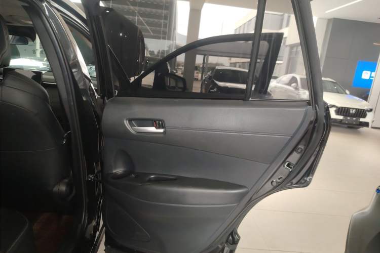 Used Toyota FRONTLANDER 2024 2.0L CVT Luxury Edition
