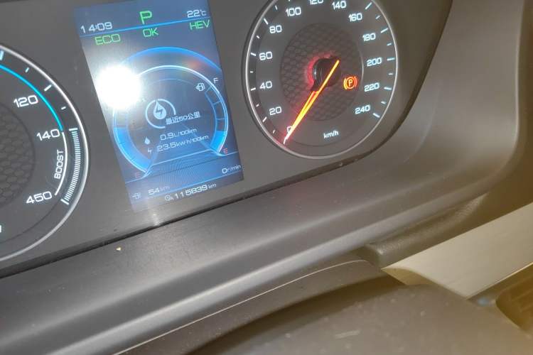 Used BYD Tang New Energy 2018 DM 2.0T All-Wheel Drive Smart Connect & Enjoyment Model 7 Seats China V Emission Standard
