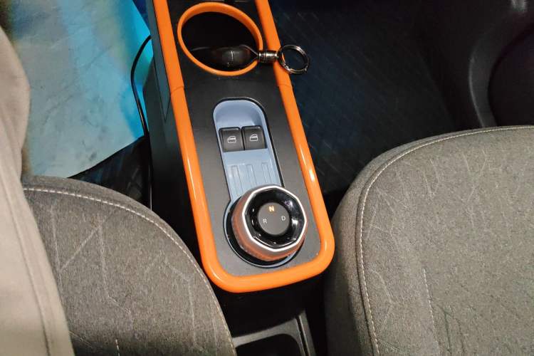 Used Geely Galaxy Panda 2024 Panda Mini 200km Endurance Bear
