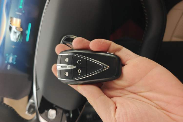 Used Changan CS75 PLUS 2025 4th Generation 1.5T New Blue Whale Smart Luxury Edition
