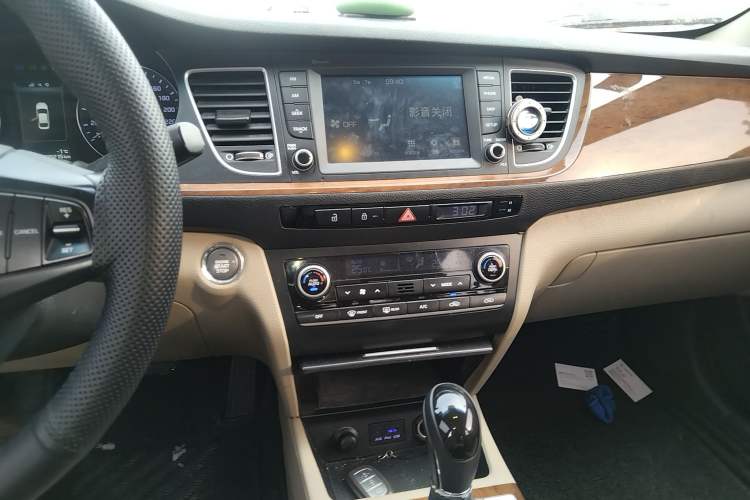 Used Hyundai Mistra 2014 1.8L Automatic Deluxe DLX Model
