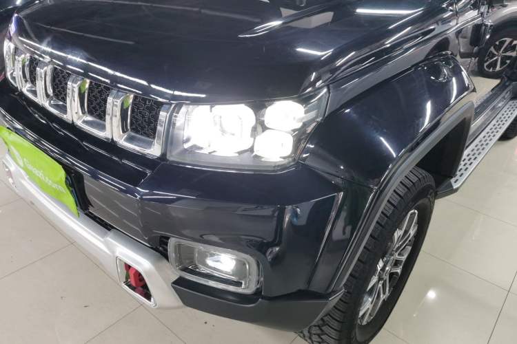Used BAIC Off-Road BJ40 2023 2.0T Automatic Four-Wheel Drive Urban Hunter Edition Chivalrous Type