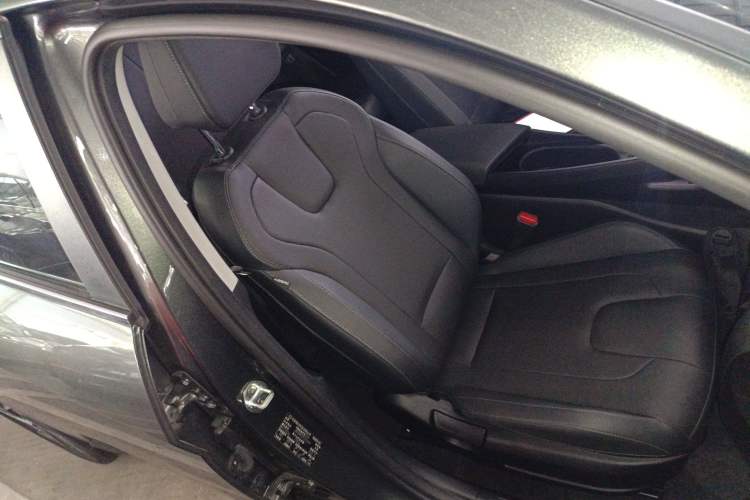 Used Hyundai Elantra 2023 1.5L CVT LUX Prestige Edition
