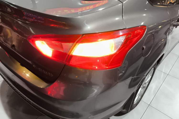 Used Ford Focus 2012 Sedan 1.6L Automatic Comfort Model