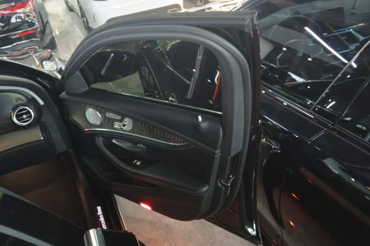 Used Mercedes-Benz E-Class 2021 E 300 L Luxury Model
