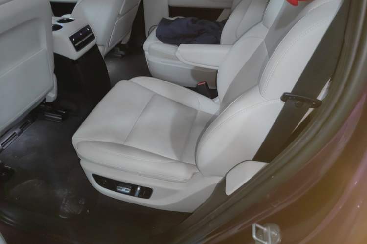 Used Li Auto L9 2022 Max model
