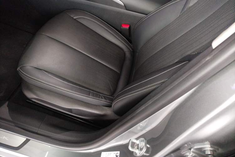 Used Buick LaCrosse 2023 28T Prestige Edition
