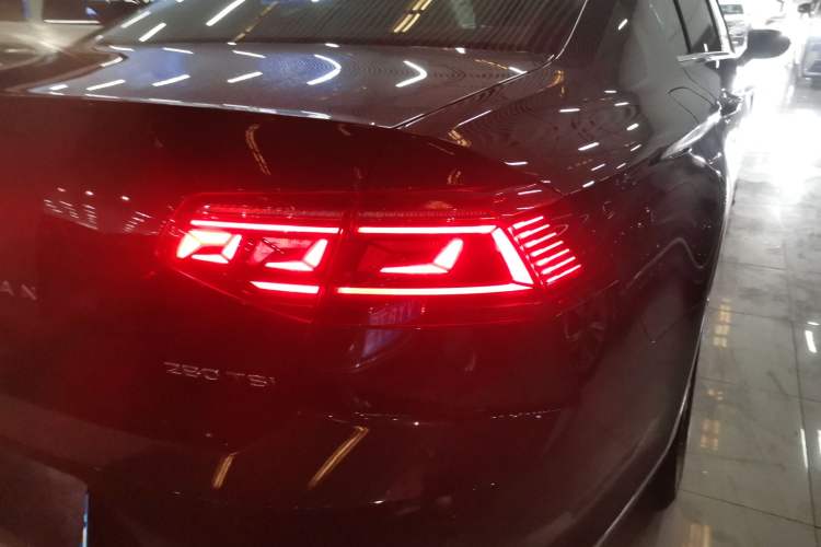 Used Volkswagen Magotan 2025 Zhongxiang Version 280TSI DSG Comfort Edition
