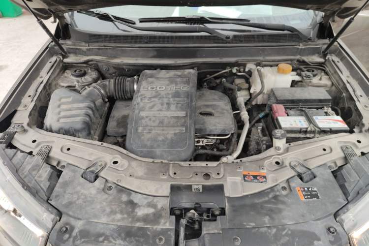 Used Chevrolet Captiva 2015 2.4L 4x4 Flagship Edition 7-Seater
