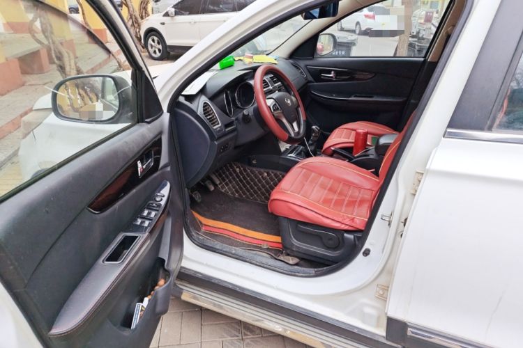 Used HYOSOW S2 2015 1.5L Manual Luxury Model China IV Standard
