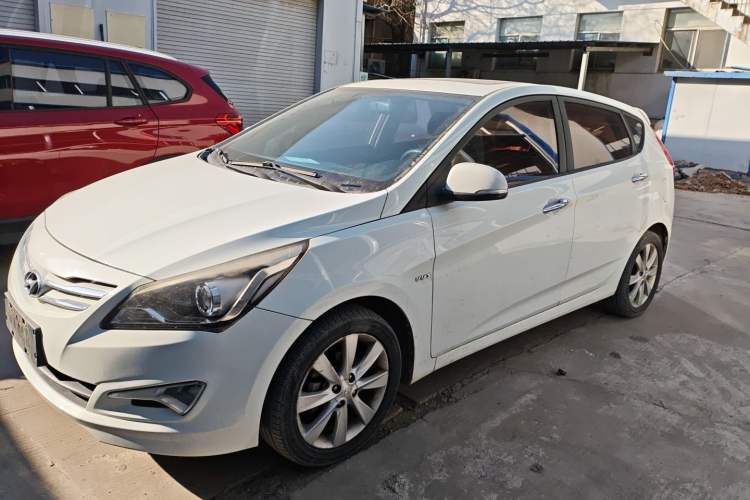 Used Hyundai Verna Ray 2014 1.6L Automatic TOP
