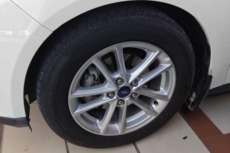 Used Ford Focus 2017 Sedan EcoBoost 180 Automatic Elite Model