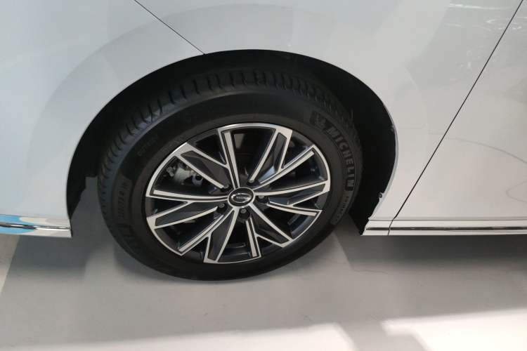 Used GAC Trumpchi M8 2024 Master Series Super Hybrid Edition
