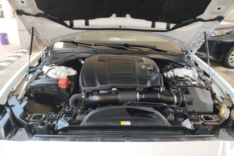 Used Jaguar XEL 2020 2.0T 200 PS S Advanced Elegance Edition
