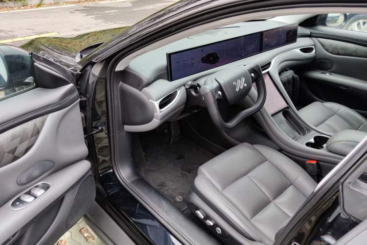 Used  L6 2024 Max Enhanced Performance Edition