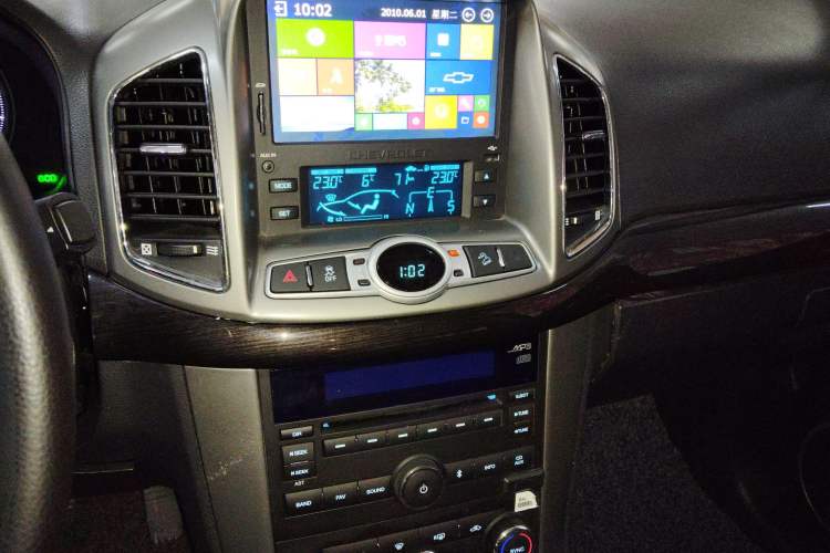 Used Chevrolet Captiva 2014 2.4L 4x4 Flagship Edition 7 Seats