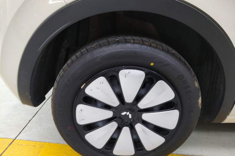 Used Wuling Bingo 2024 333 km Lingxi Connected Version
