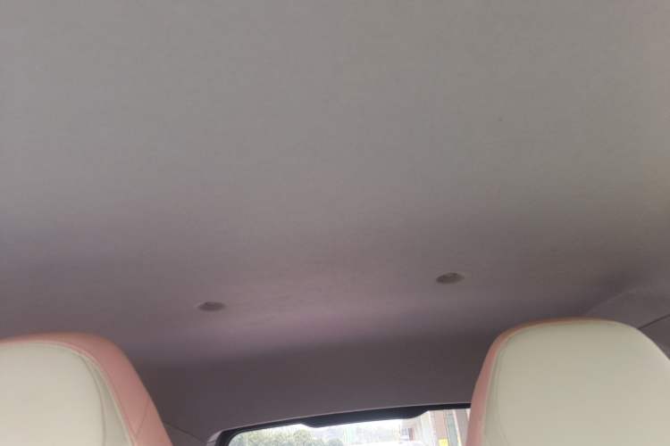 Used Chery QQ Ice Cream 2022 170km Sundae Phosphate Lithium-Ion
