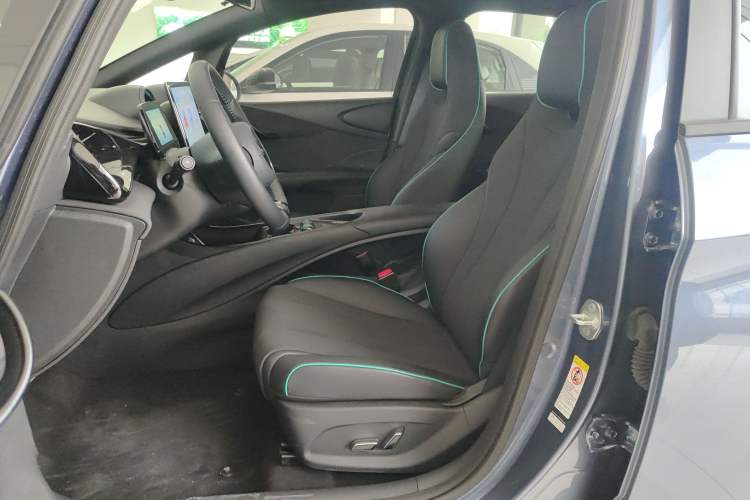 Used BYD Dolphin 2025 520km Range Knight Edition
