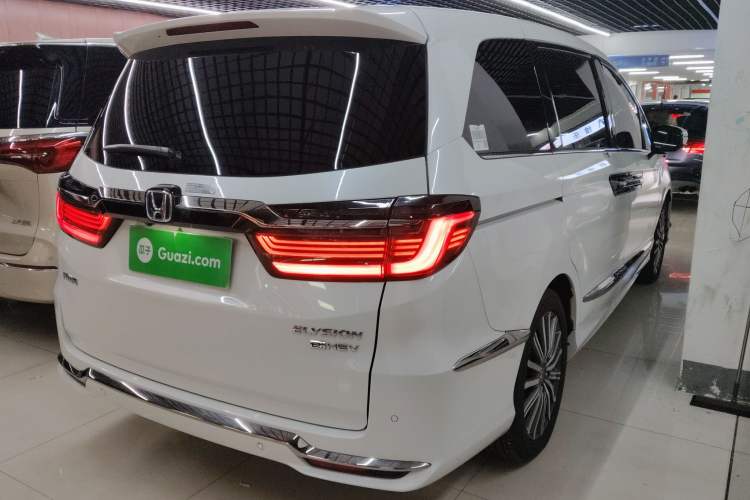 Used Honda Elysion 2022 2.0L eHEV Luxury Edition