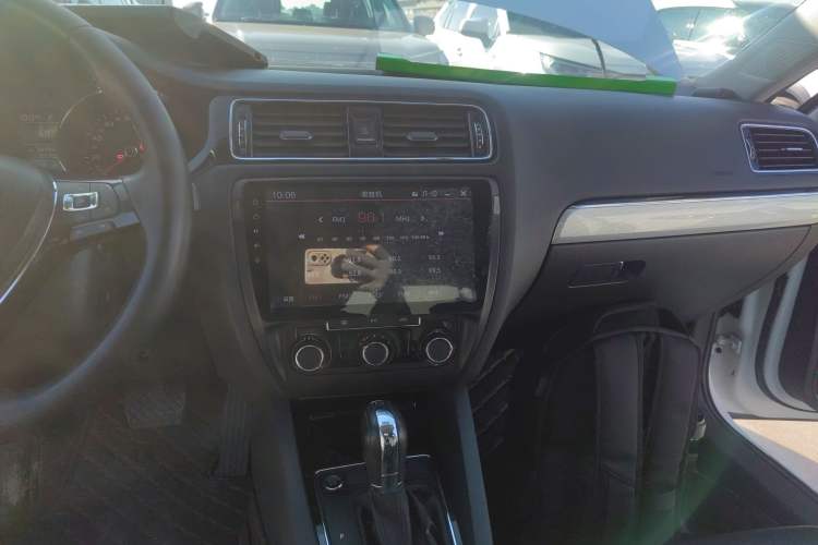 Used Volkswagen Sagitar 2017 1.6L Automatic Comfort Model
