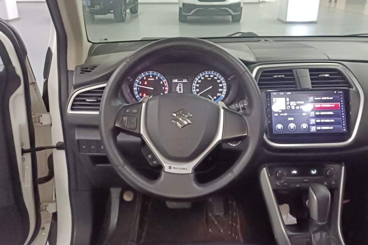 Used Suzuki S-Cross 2014 1.6L CVT Two-Wheel Drive Elite Version