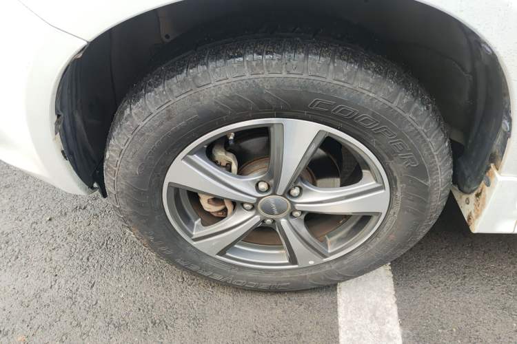 Used Haval H6 2016 Upgraded Model 1.5T Manual Two-Wheel Drive Elite Version
