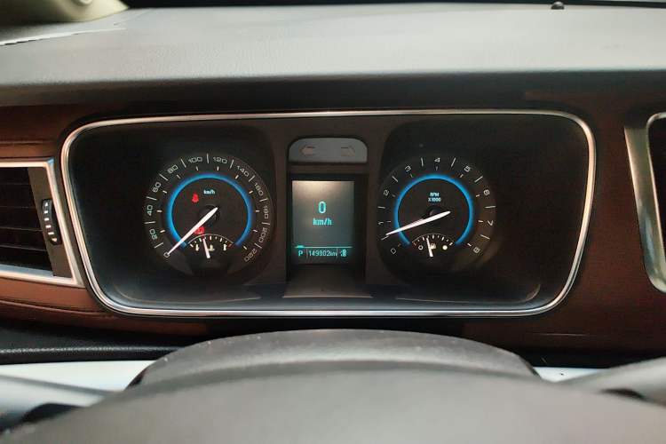 Used Buick GL8 2014 3.0L GT Luxury Business Haoya Edition
