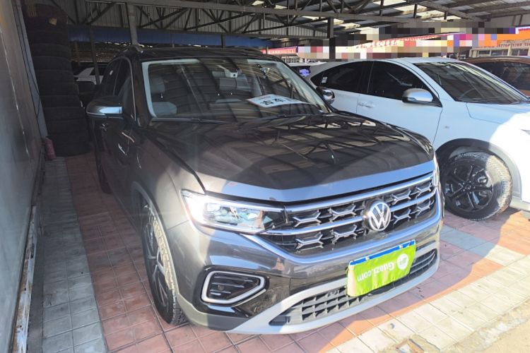 Used Volkswagen Tayron 2024 300TSI Two-Wheel-Drive Luxury Plus Advanced Version
