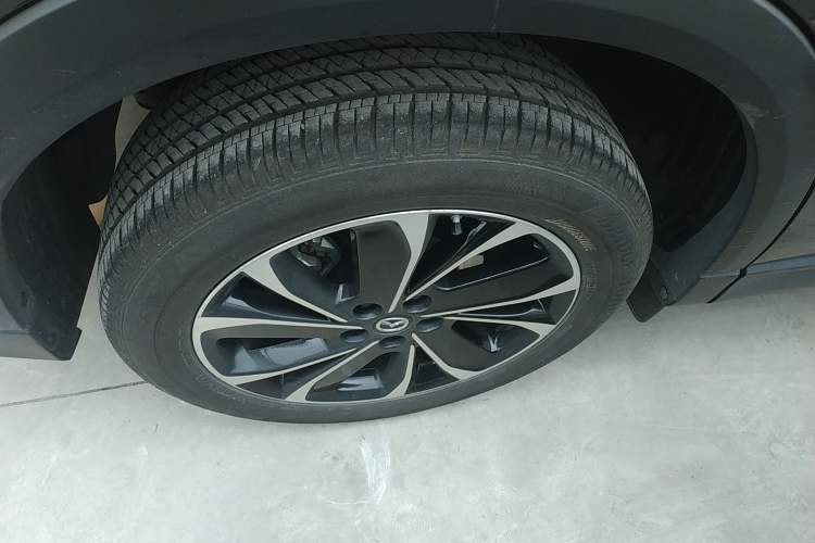 Used Mazda CX-5 2022 2.5L Automatic Two-Wheel Drive ZhiZun Version
