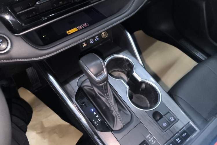 Used Toyota Crown Kluger 2024 2.5L HEV Four-Wheel Drive Luxury Edition
