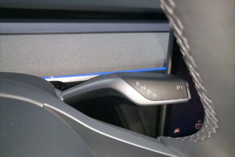 Used Tesla Model Y 2023 Rear-Wheel-Drive Version