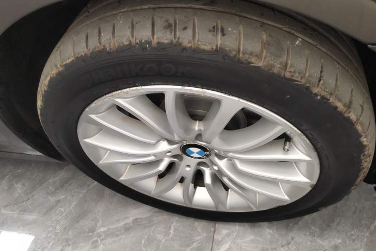 Used BMW 5 Series 2014 525Li Luxury Design Package