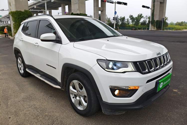 Used  Compass 2019 220T Automatic Family Edition
