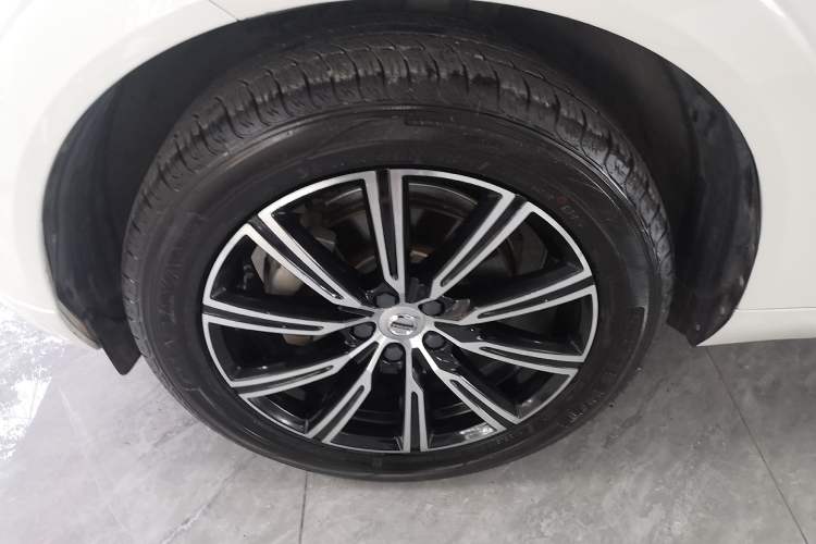 Used Volvo XC60 2020 T5 4x4 Smart Luxury Edition
