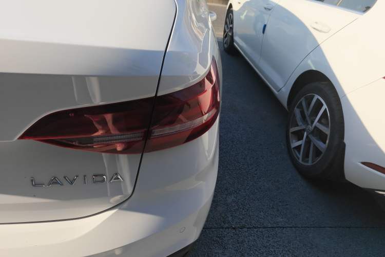 Used Volkswagen Lavida 2023 Revised 1.5L Automatic DeYi Edition
