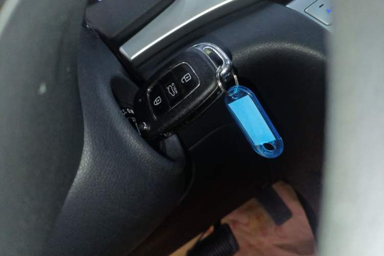 Used Hyundai Elantra 2016 1.6L Automatic ZhiXuan – Elite Version
