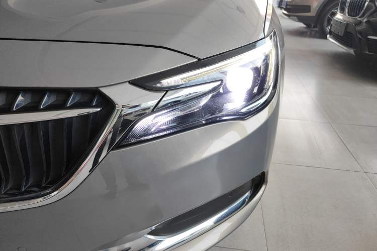 Used Buick GL6 2019 18T 6-Seater Connected Luxury Version China VI Standard
