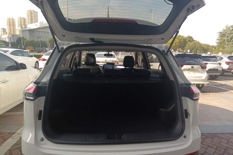 Used Baojun 510 2019 1.5L CVT Enjoyment Model China VI Emission Standard