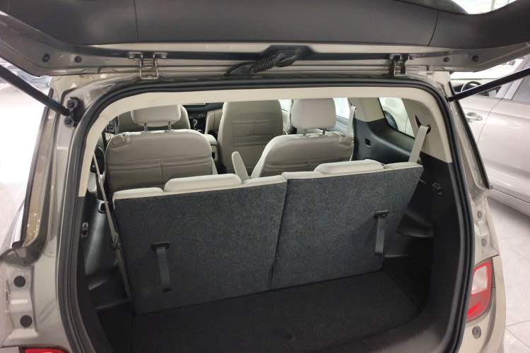 Used Buick GL6 2019 18T 6-Seater Elite Version China V Standard
