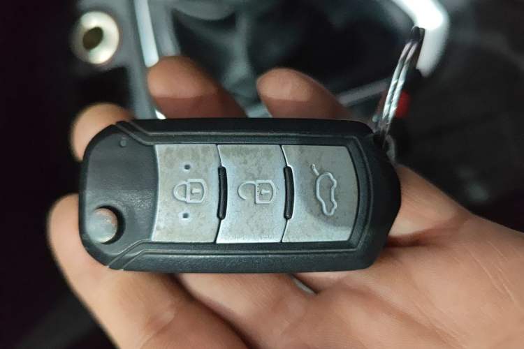 Used GAC Trumpchi GS4 2017 200T Manual Two-Wheel Drive Elite Edition
