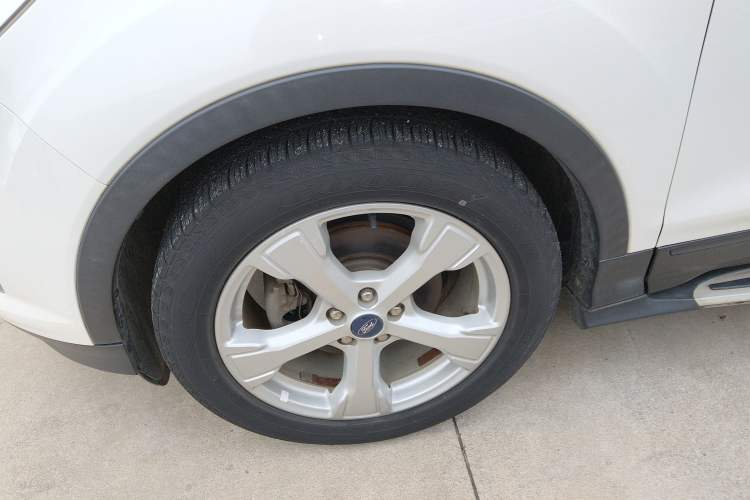 Used Ford Kuga 2018 EcoBoost 180 Two-Wheel-Drive Platinum Edition
