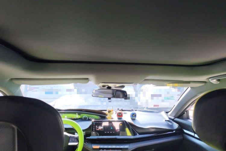 Used Changan UNI-V 2022 1.5T Prestige Version