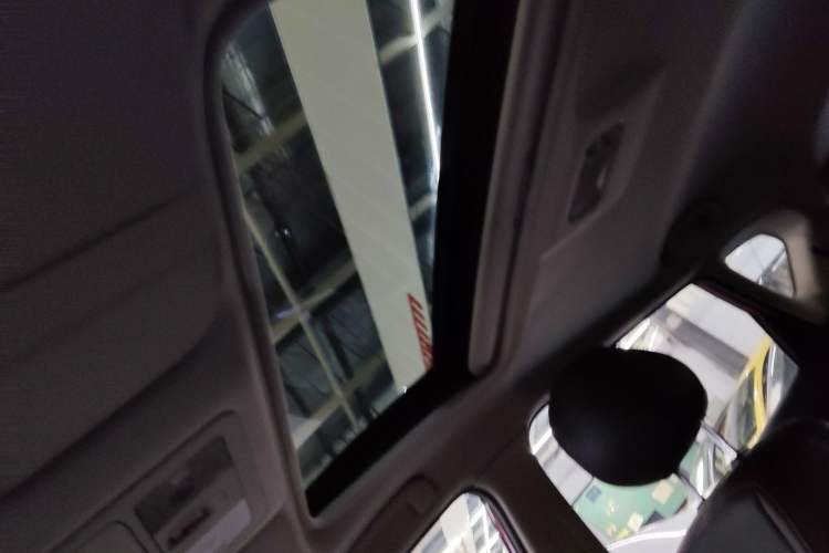 Used Nissan Tiida 2016 1.6L CVT Cool Dynamic Edition