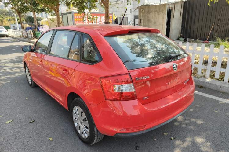 Used Skoda Rapid Spaceback 2018 1.6L Automatic Standard Edition
