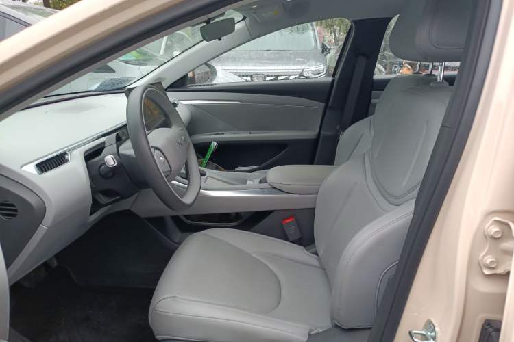 Used XPeng MONA M03 2024 620 with Ultra-Long Range
