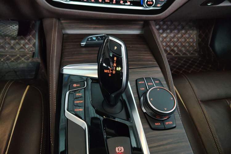 Used BMW 5 Series 2018 530Li Leading Edition Luxury Package